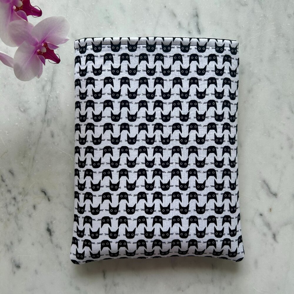 Handmade Book Sleeve – White with Modern Black Cat Pattern